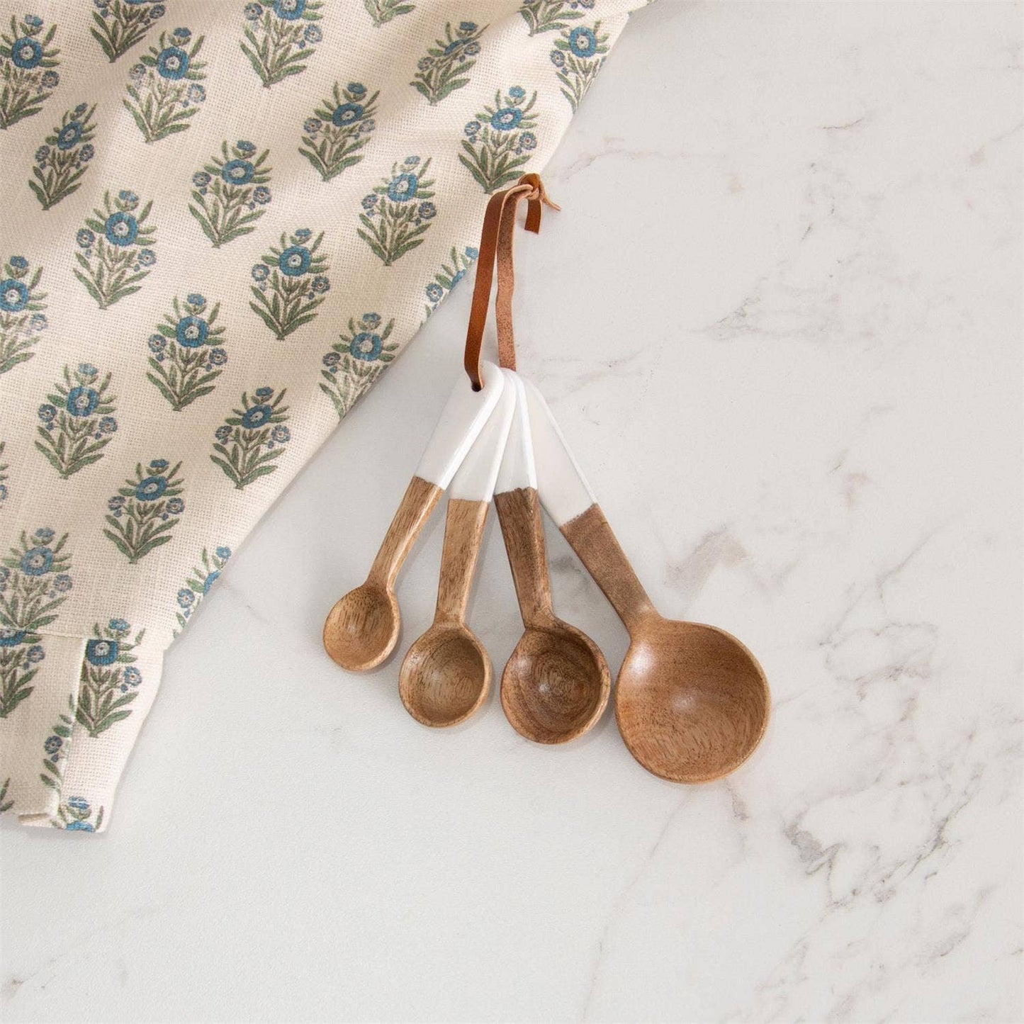 Wooden Measuring Set