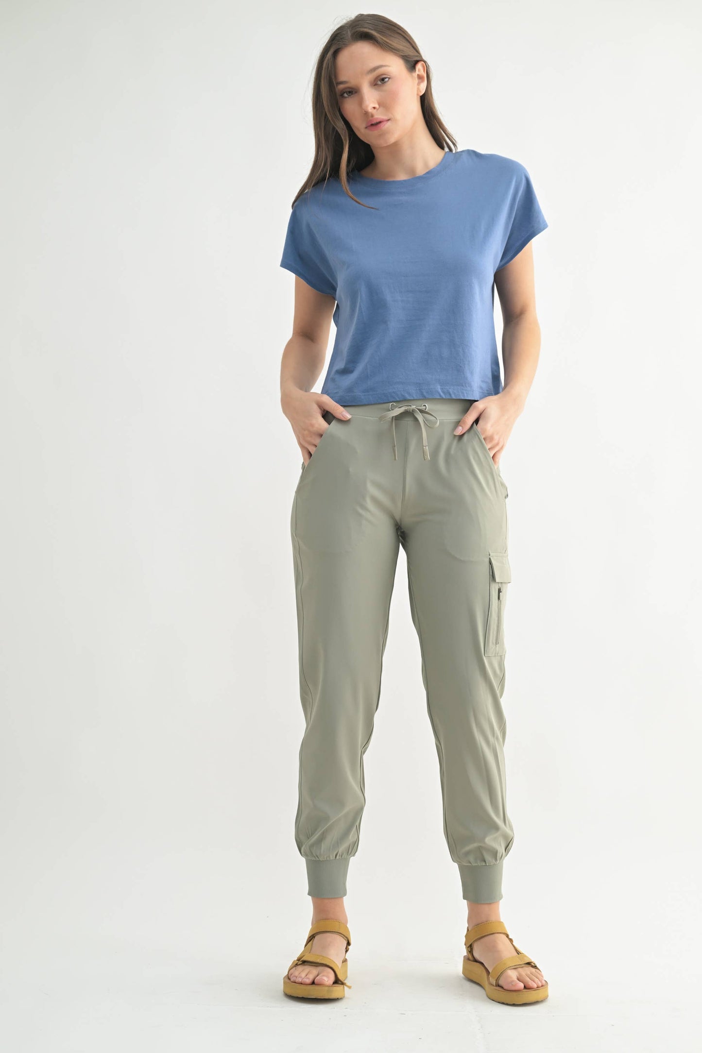 Capri Joggers with Pockets