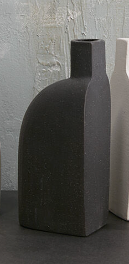 Karis Vase Black | DAHR