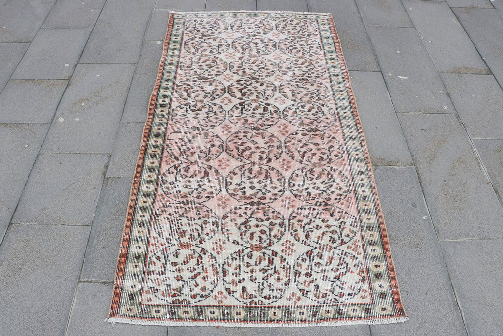 Vintage Garden Rug 3x5.7ft.