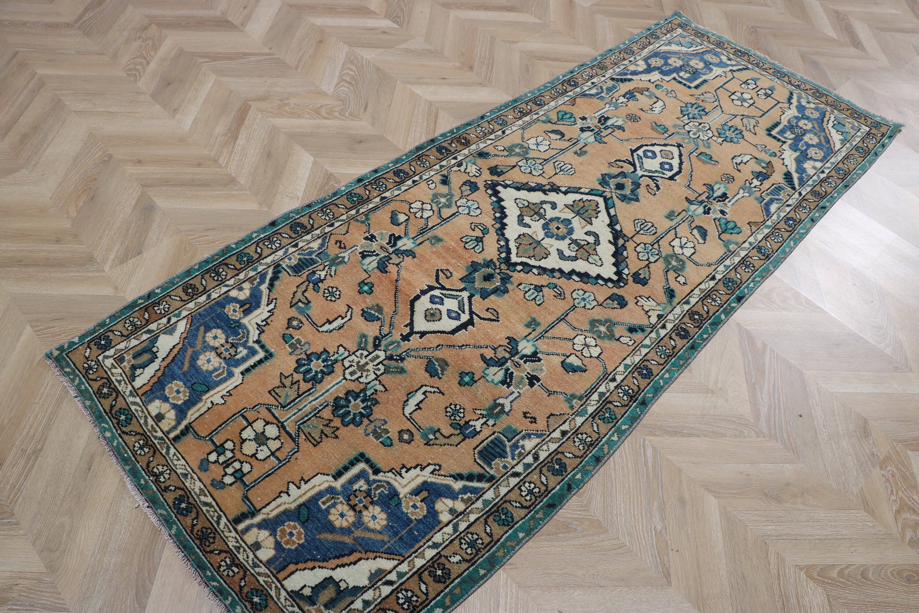 Tribal Accent Rug 3x7.1 ft