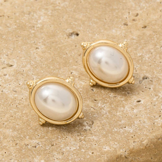 Elle Studs