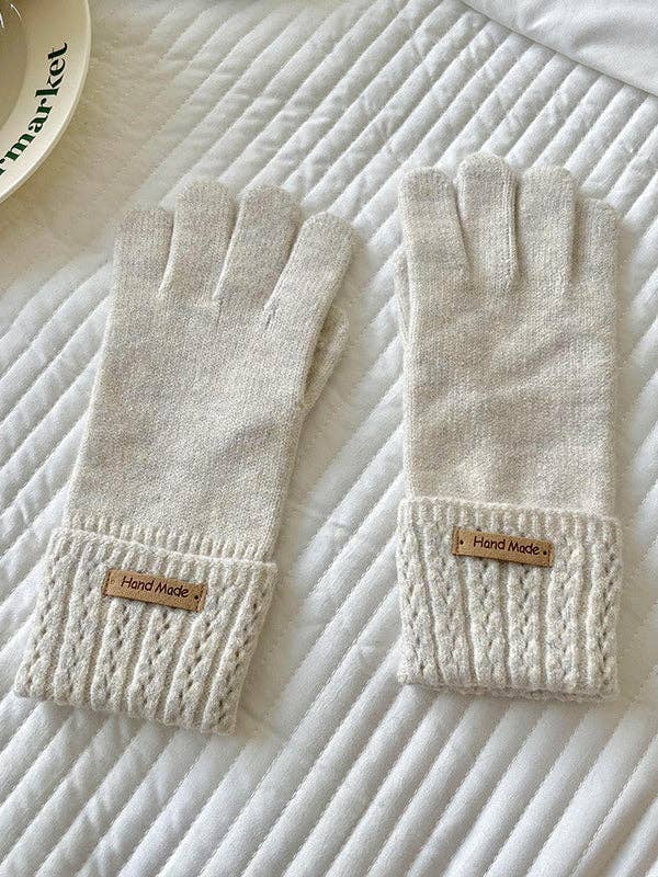 Practical And Fashionable Gloves