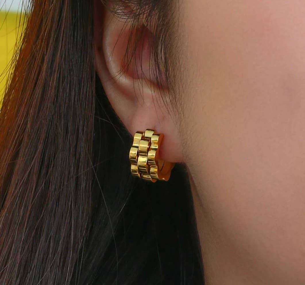 Roll X Style Earring