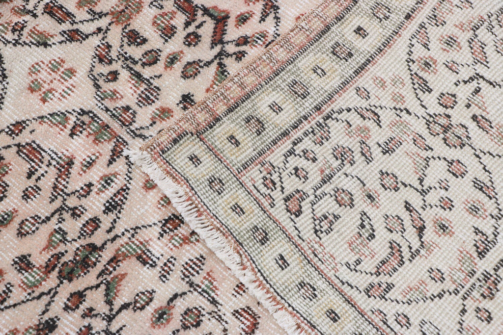 Vintage Garden Rug 3x5.7ft.