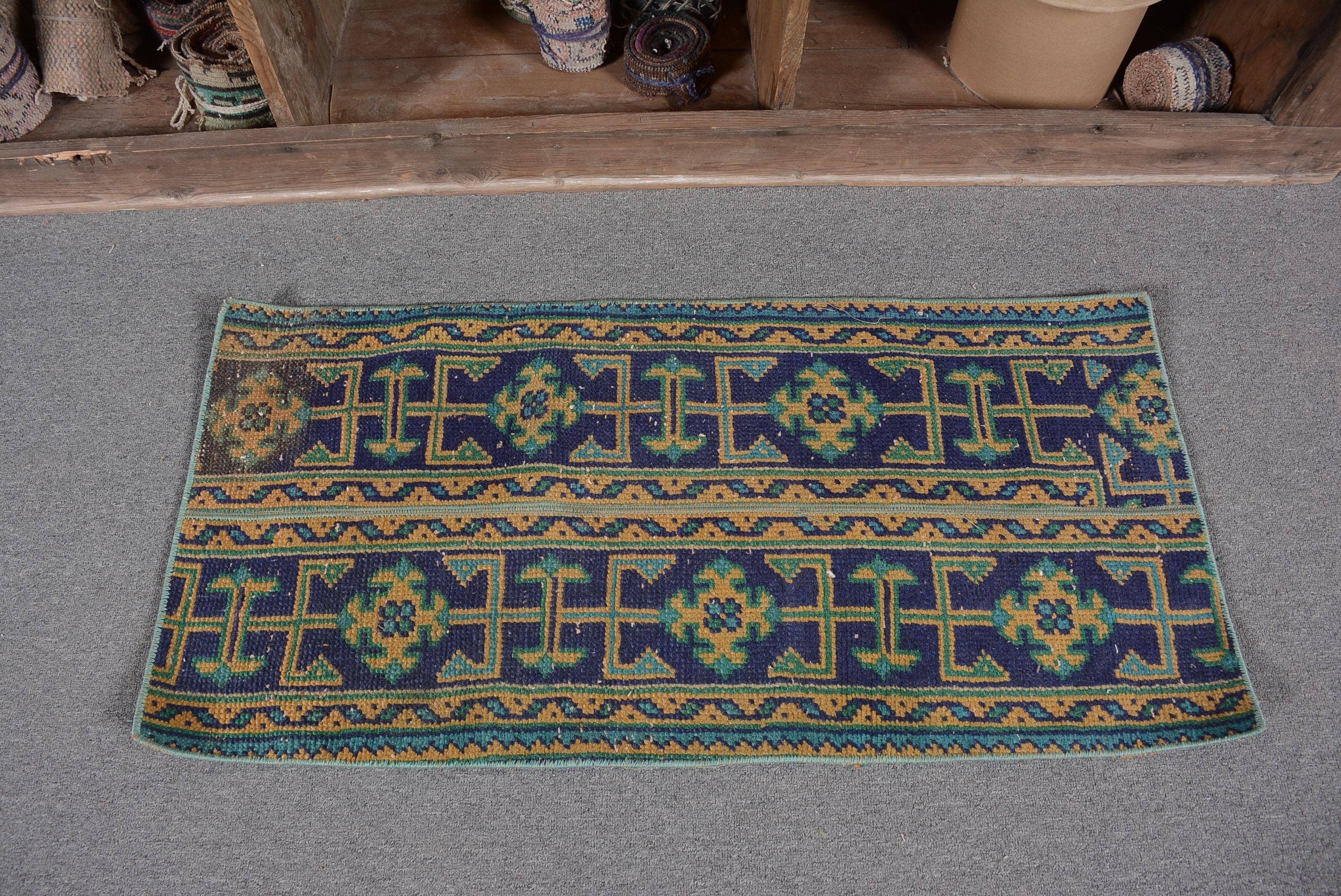 Blue Floral Rug 1.6x3.3 ft