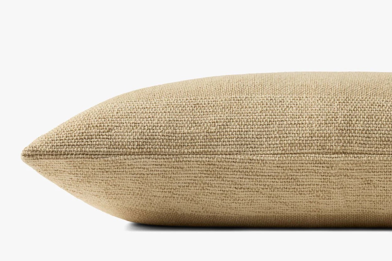 Maddie Pillow