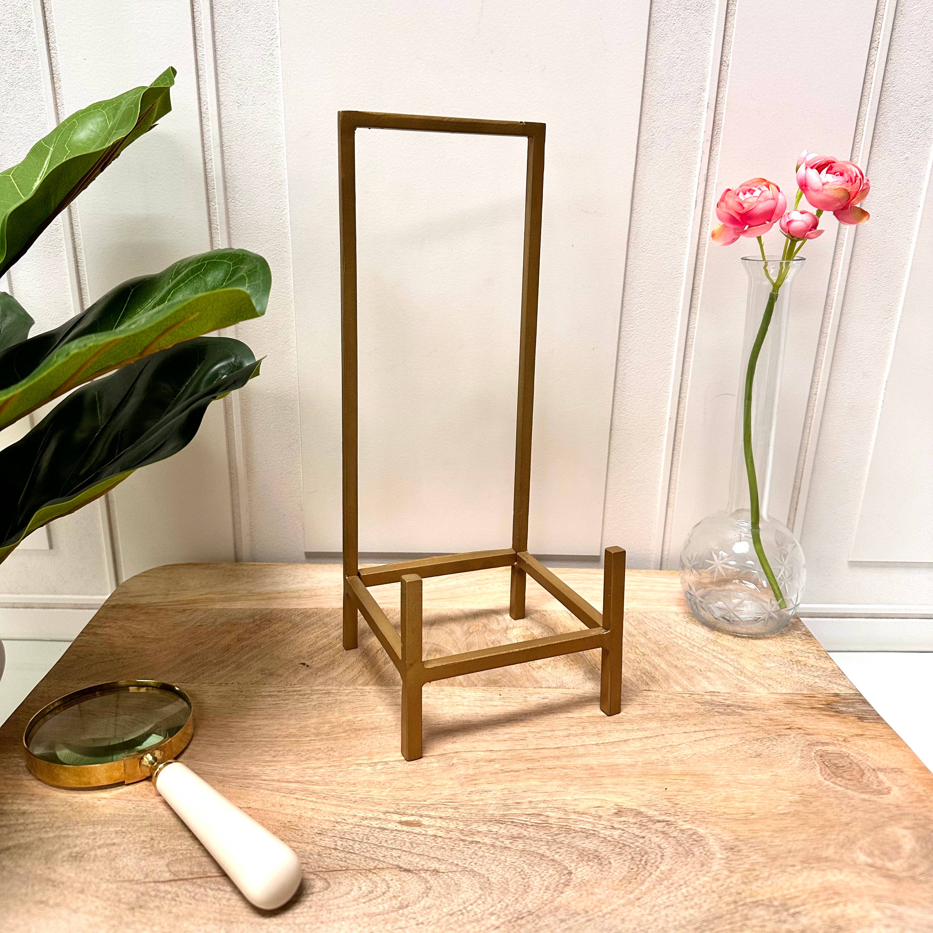 Modern Gold Iron Easel