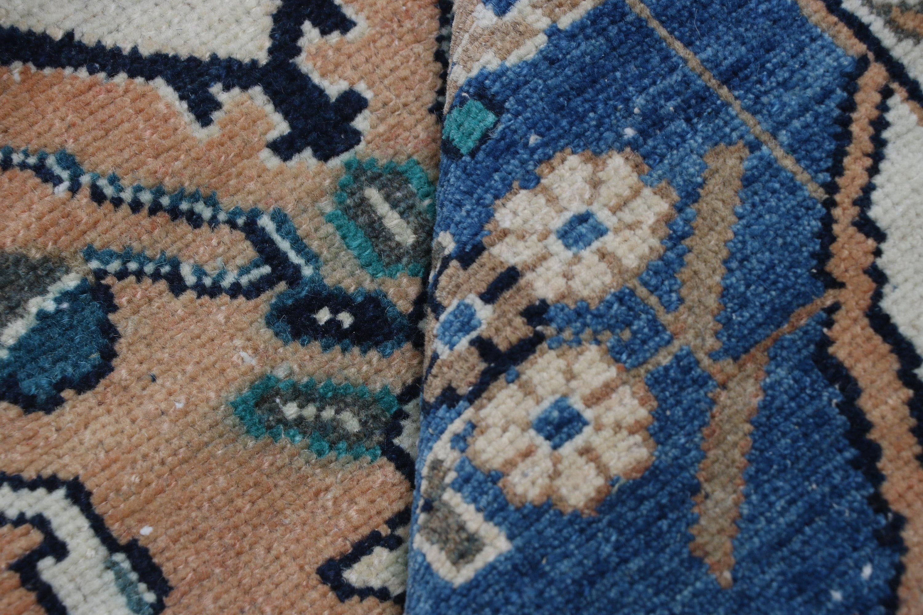 Tribal Accent Rug 3x7.1 ft