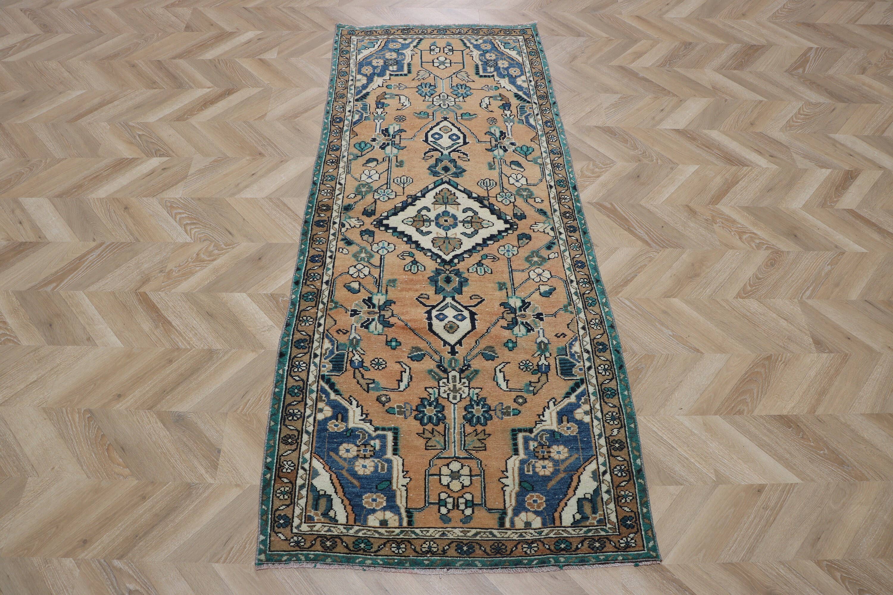 Tribal Accent Rug 3x7.1 ft