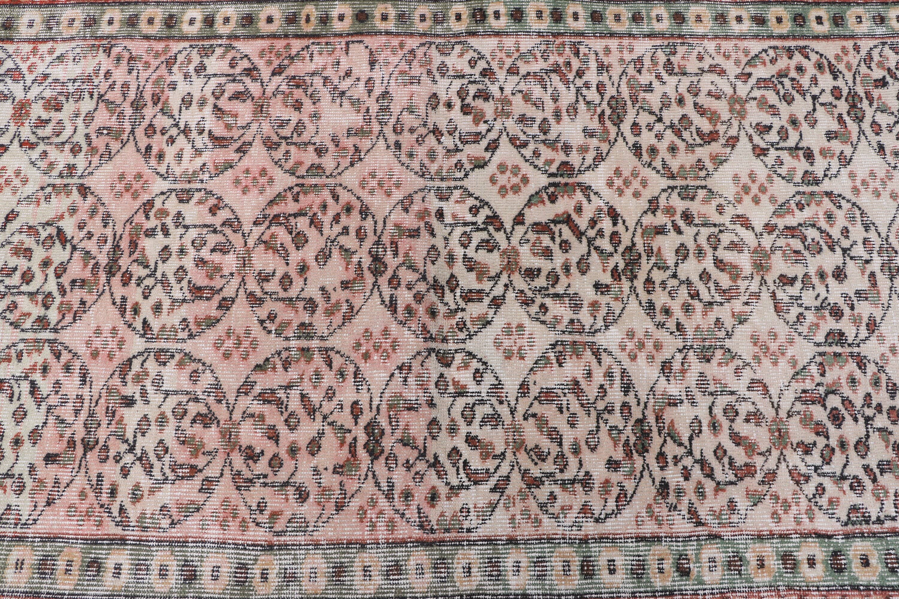 Vintage Garden Rug 3x5.7ft.