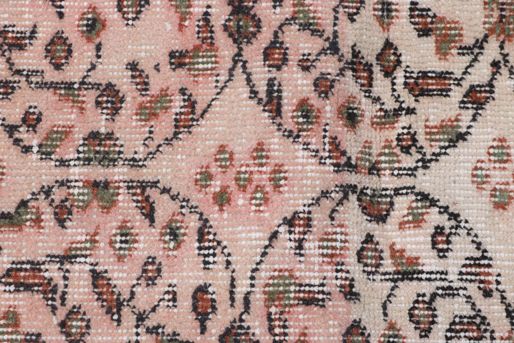 Vintage Garden Rug 3x5.7ft.