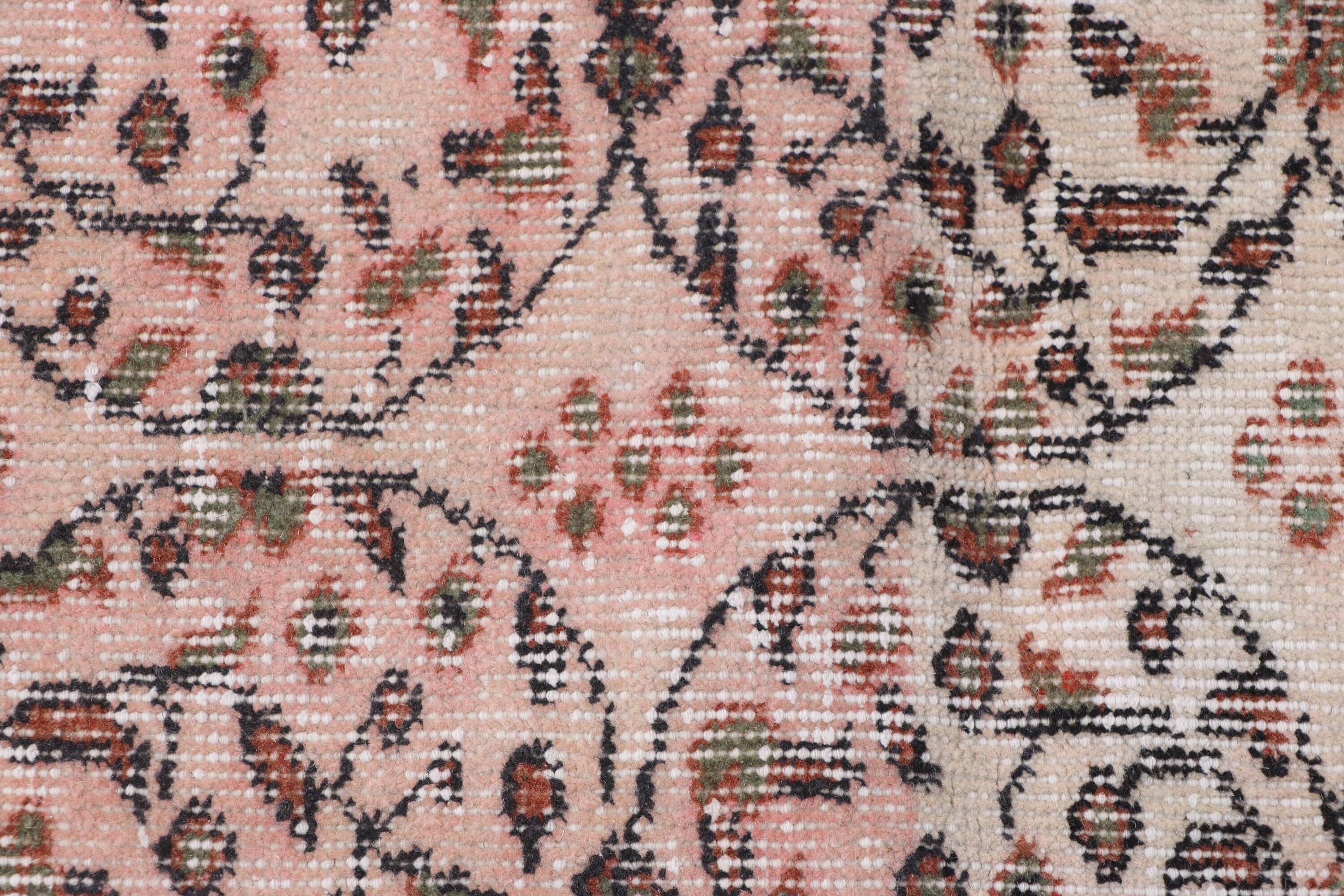 Vintage Garden Rug 3x5.7ft.