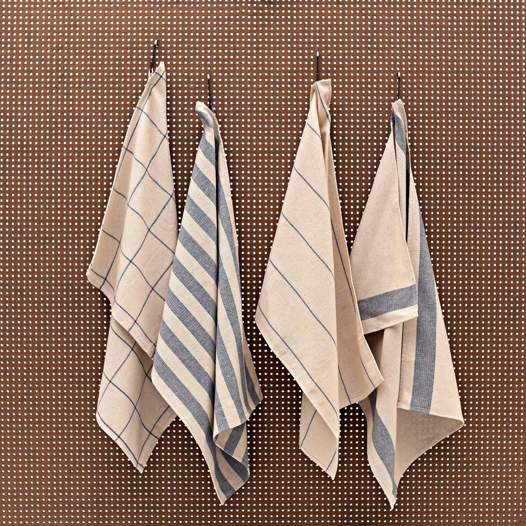 Minimal Kitchen Towel